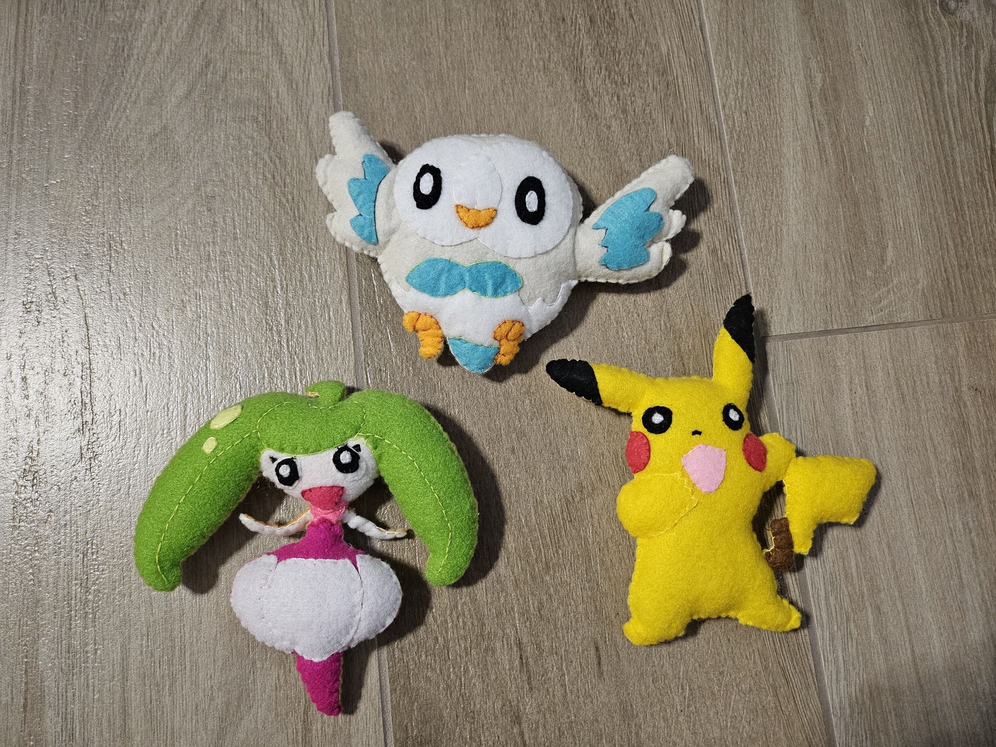 Pokemony. Ozdoby z gfilcu