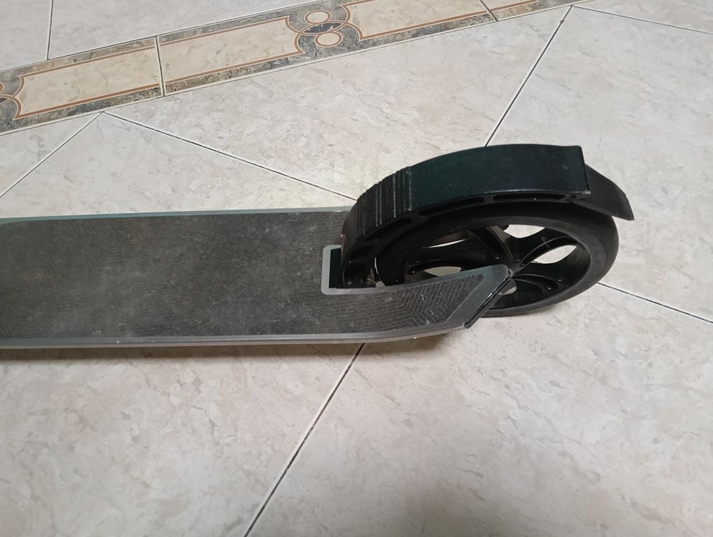 Totinete manual semi novo