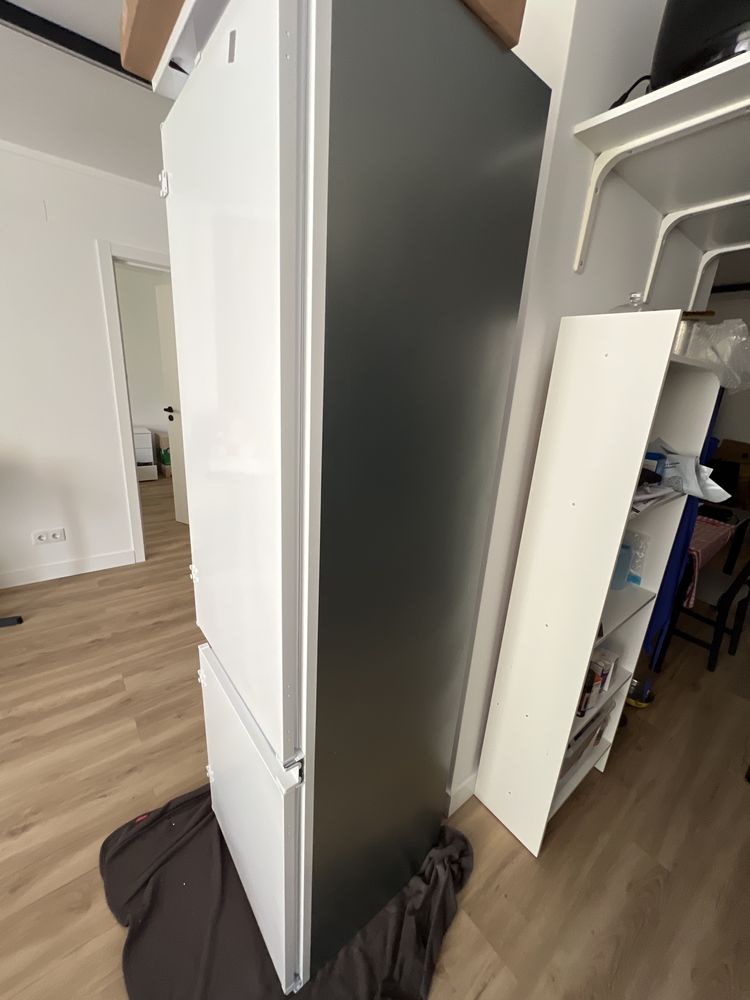 Frigorifico Combinado Encastre WHIRLPOOL