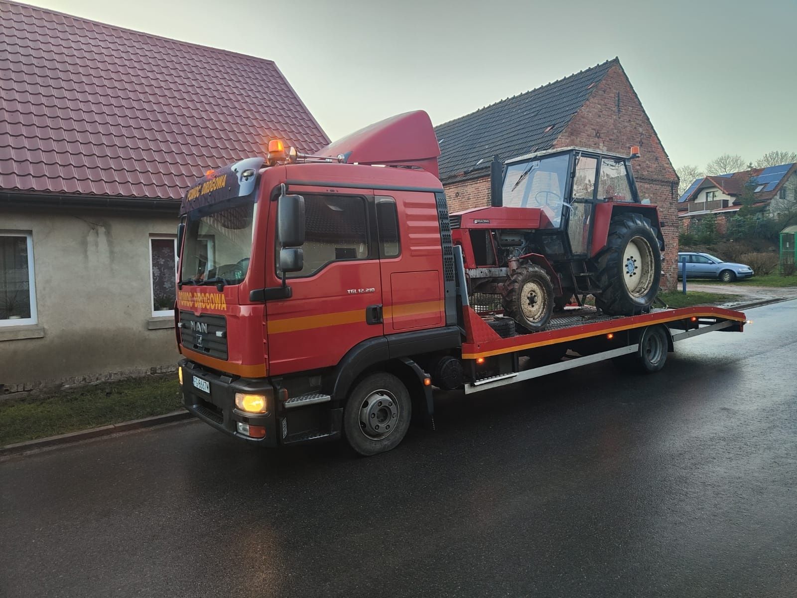 Transport maszyn rolniczych,budowlanych ,traktorów, presy,drewna belek