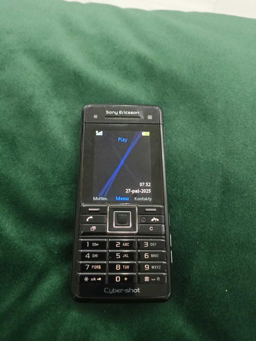 Sony Ericsson C902 bez blokady SIM Kock + karta pamięci 2GB