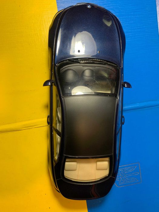 Модель автомобіля BMW M6  фірми JADI Model Craft, масштаб 1/18.