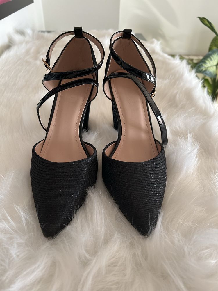 Sapatos pretos brilhantes mulher - Nº39