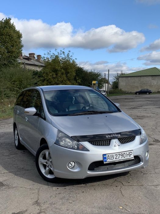 Продам Мітсубіші Грандіс 2004 рік 2,4 бензин рідна фарбПереоформлення