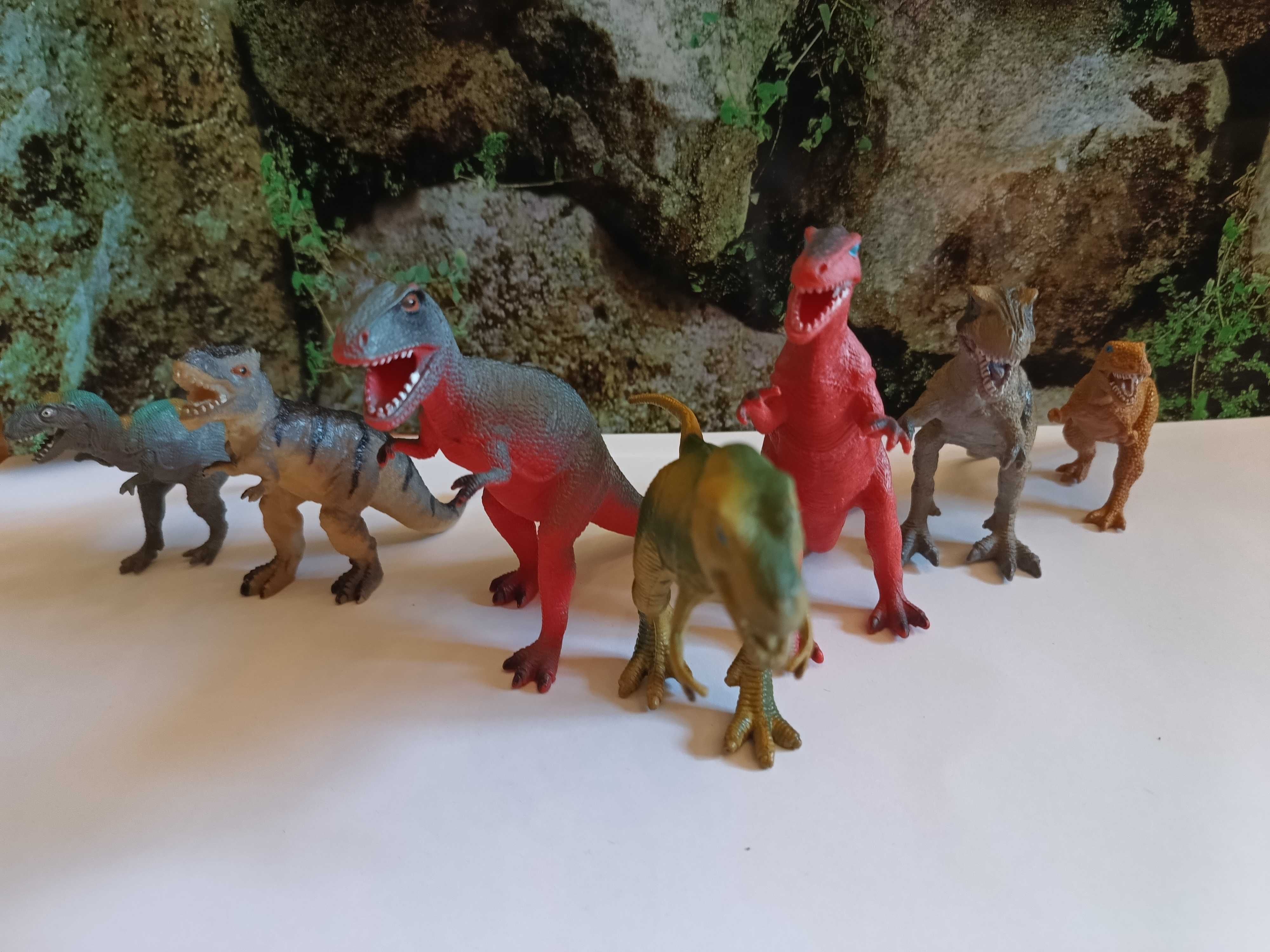 Dinozaury - zestaw 19 figurek