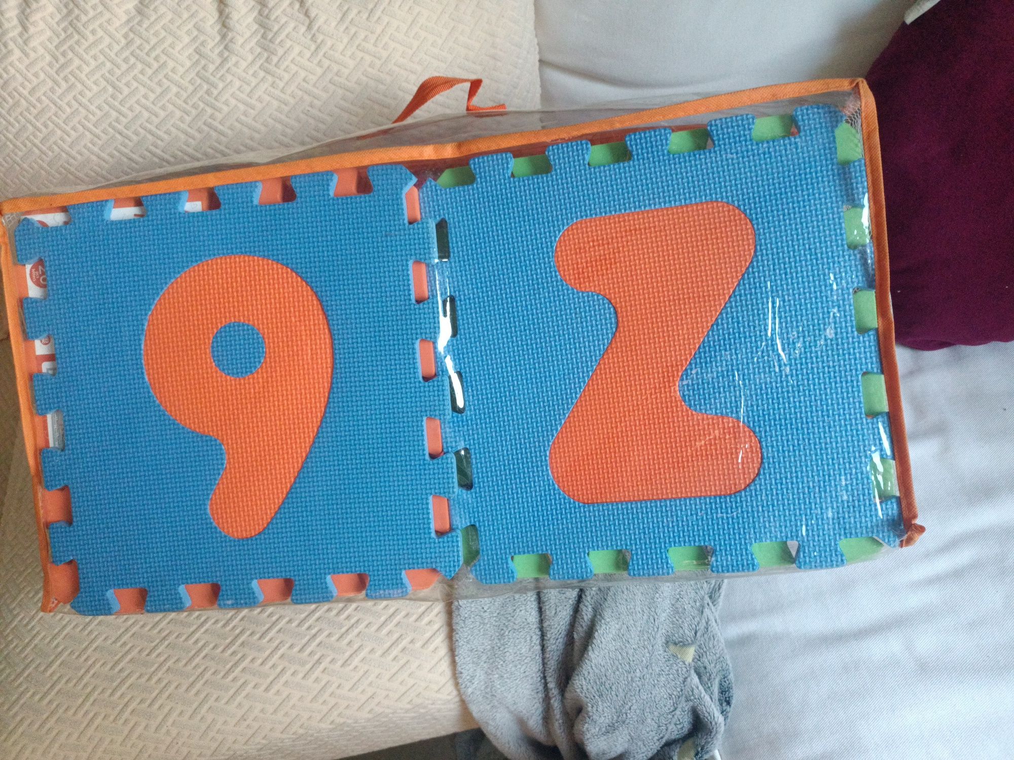 Sprzedam puzzle na podłogę