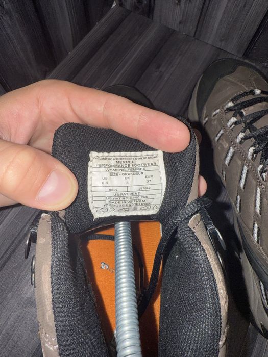Черевики MERRELL 'Outland Mid' Waterproof/р.37