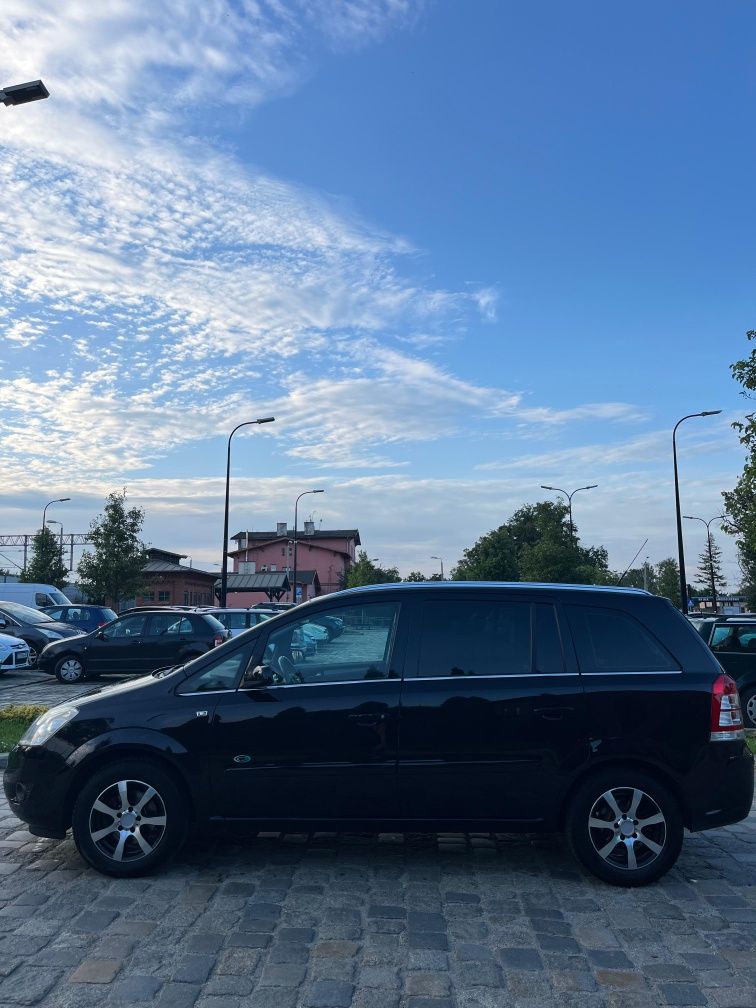 Opel Zafira B 1.8 бен/газ 2008 свіжопригнана