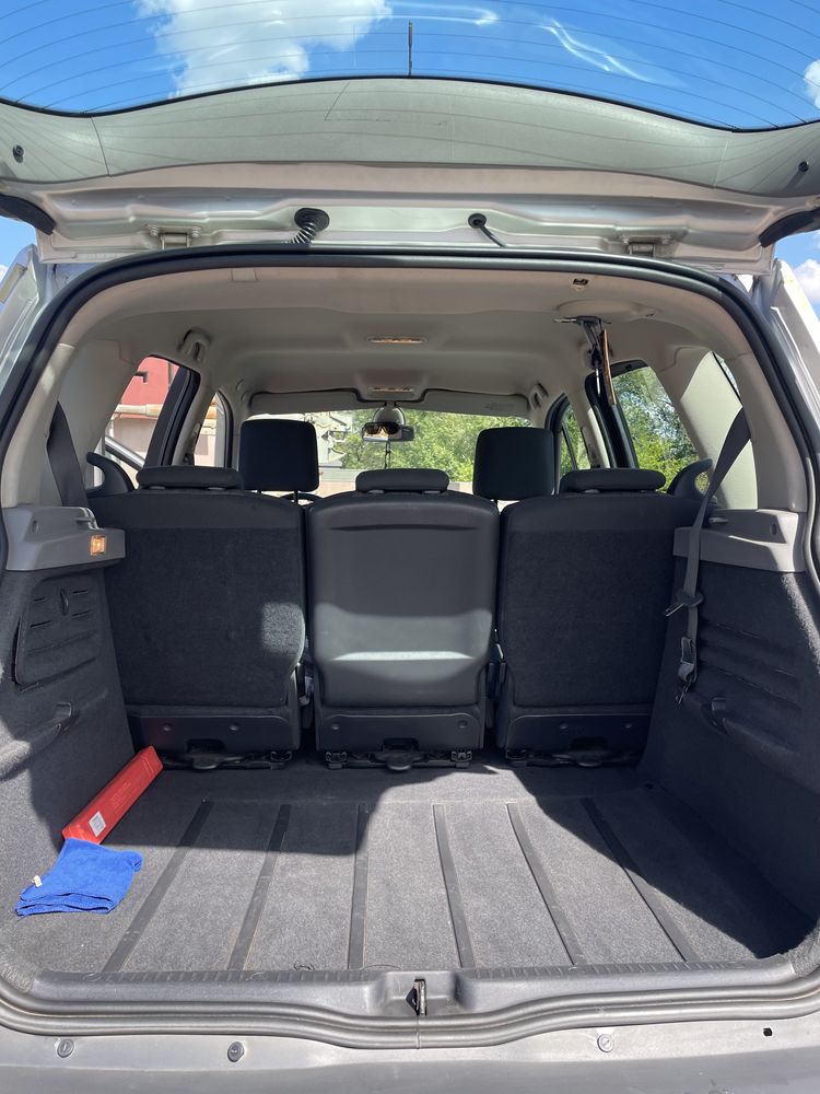 Renault Megane Scenic 2