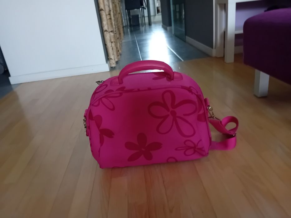 Kufer kosmetyczka torba walizka torebka