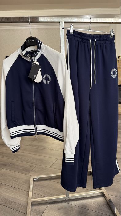 Трикотажный костюм с брюками chrome hearts