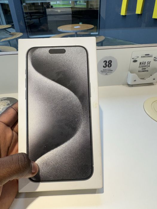 Iphone 15 pro max 256gb versão americana