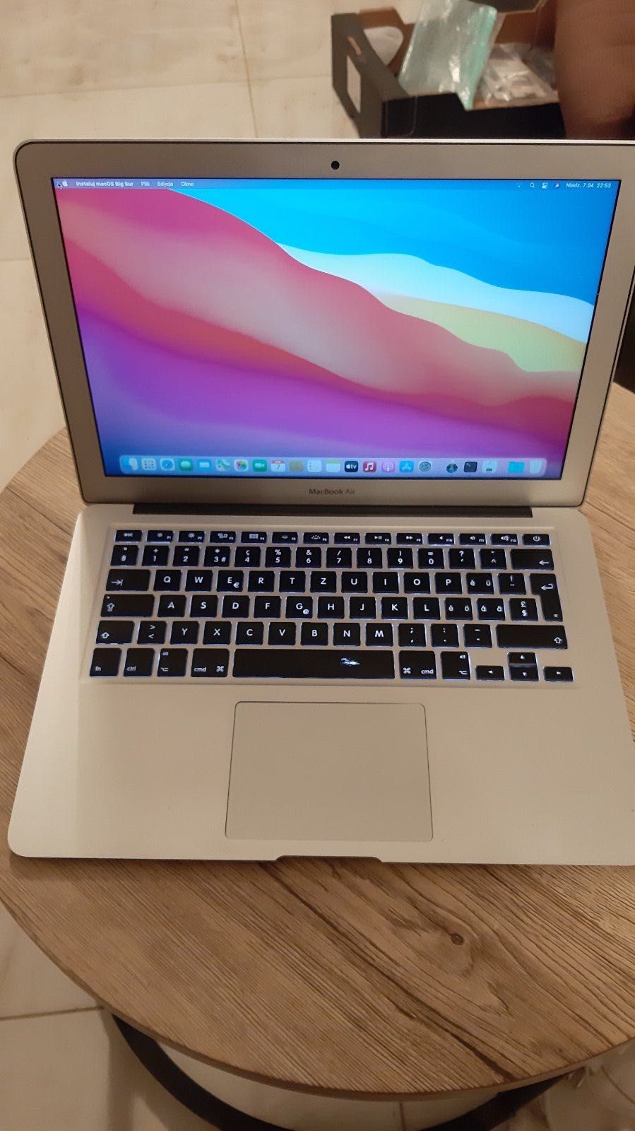 Laptop MacBook Air A1466 (2014} i5/SSD256GB/4GB bateria222cykli