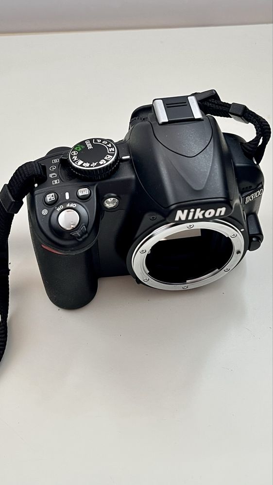 Sprzedam zestaw fotograficzny Nikon D3100 + 2 obiektywy Nikon, Tamron