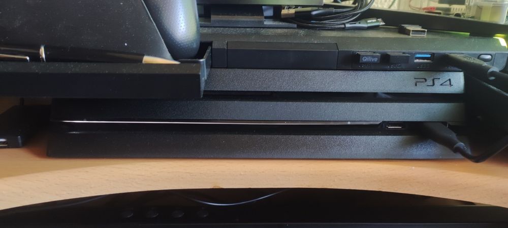 PS4 Pro 1TB Firwmare 9.00 desbloqueado