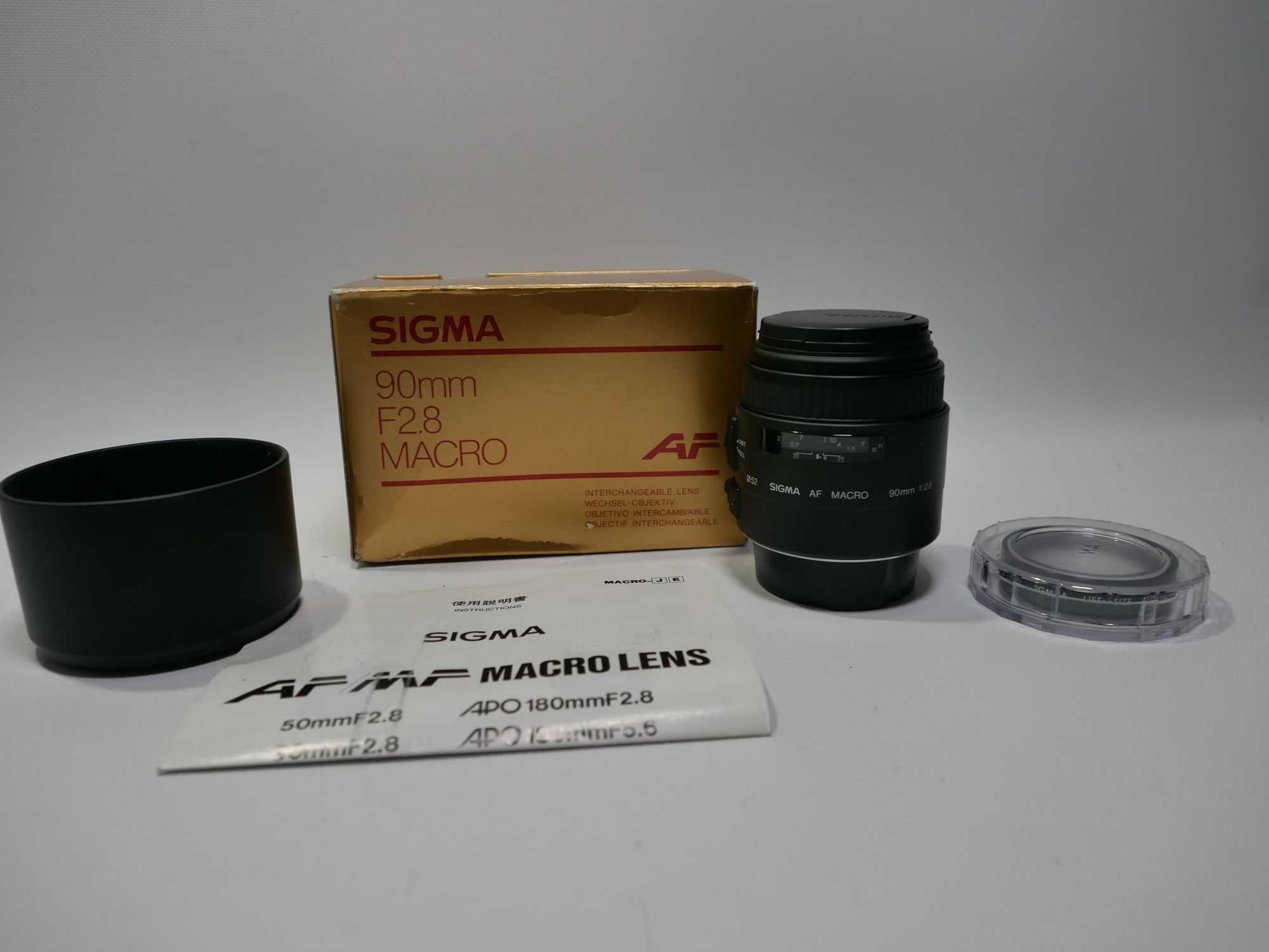 Об'єктив Sigma 90 F2.8 AF Macro для камер Canon
