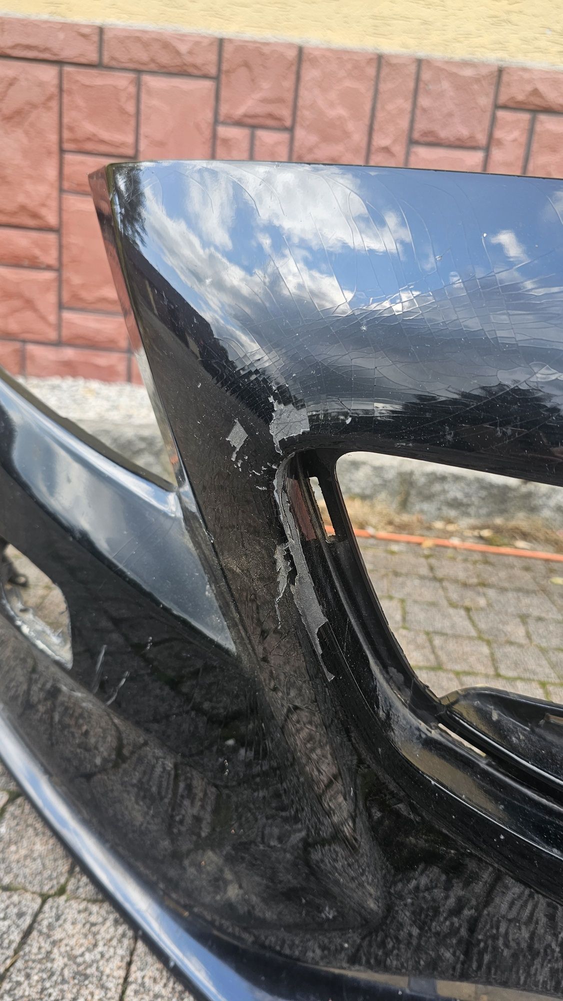 Zderzak i grill r design z osłoną na radar volvo v40 d3 II 2013
