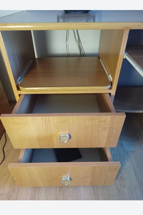 Duże funkcjonalne biurko 128 cm + krzesło obrotowe + lampka + transpor