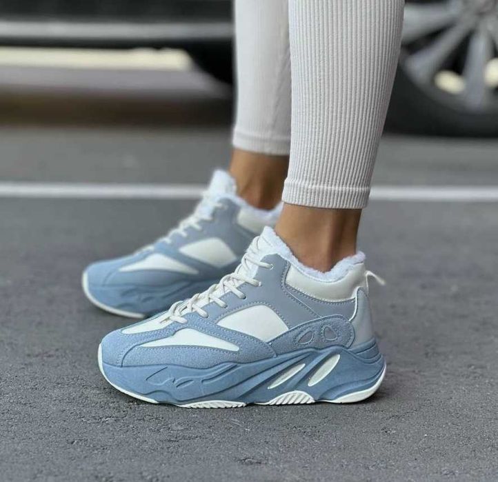 Зимние Женские кроссовки с мехом внутри голубые