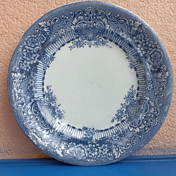 Prato raro Alcântara motivo Peniche cor azul