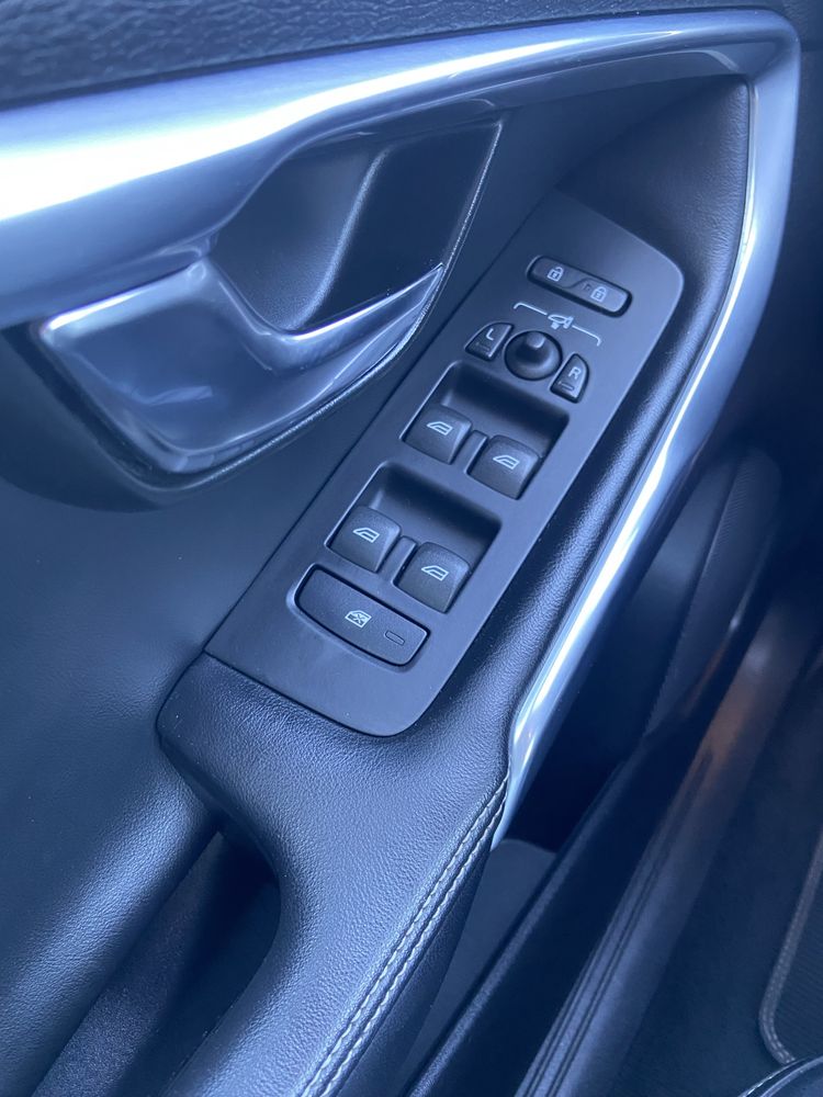 Volvo V40 D4 R-Desing