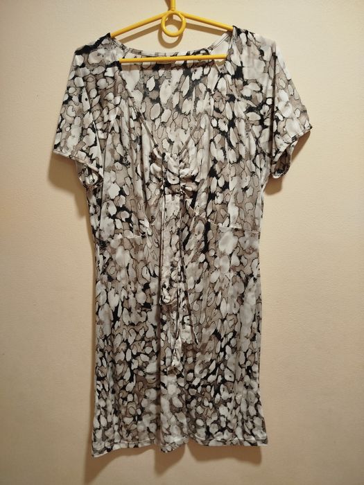 Cienka sukienka rozmiar 44