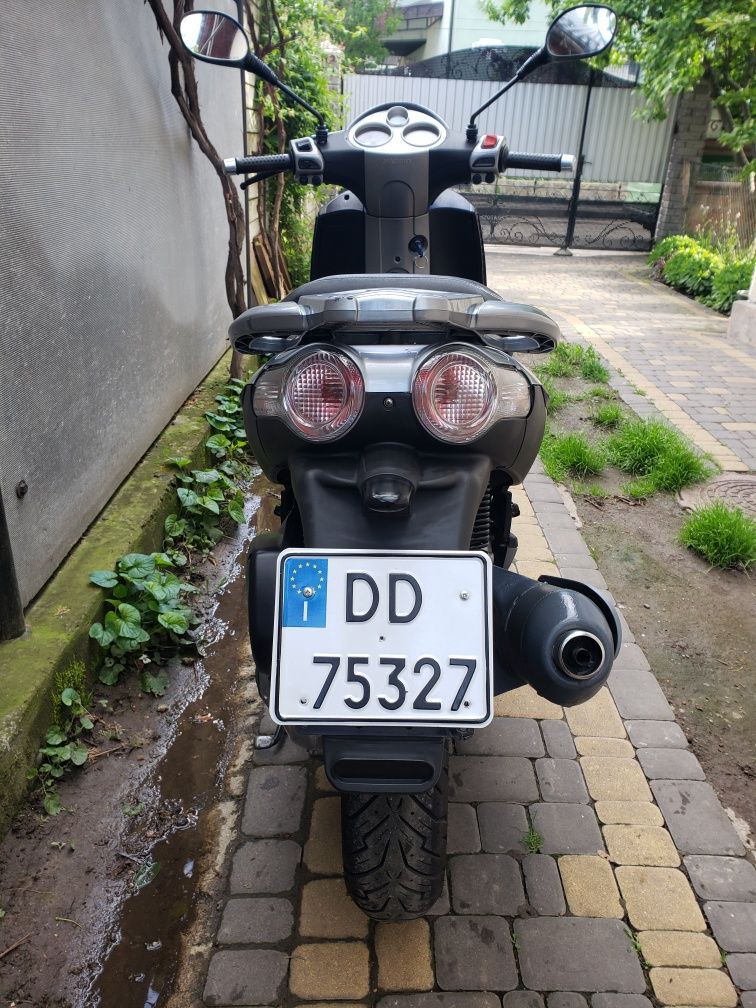 Скутер Piaggio Carnaby 200