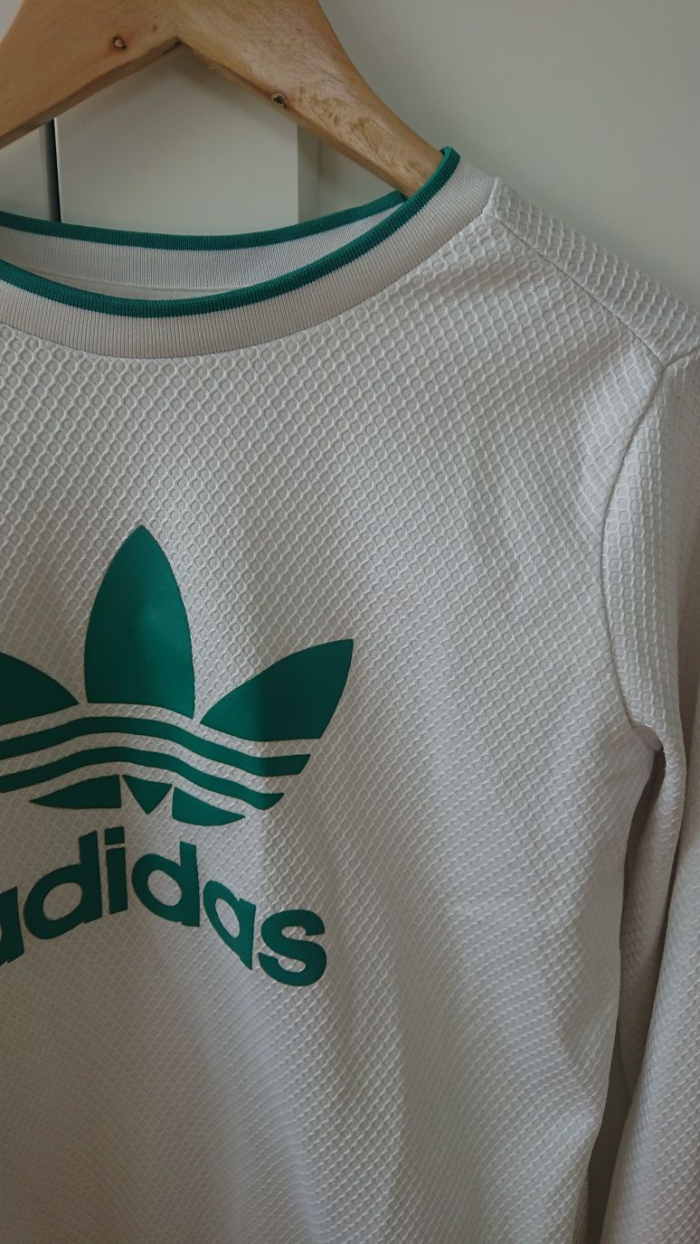 Biała bluza adidas