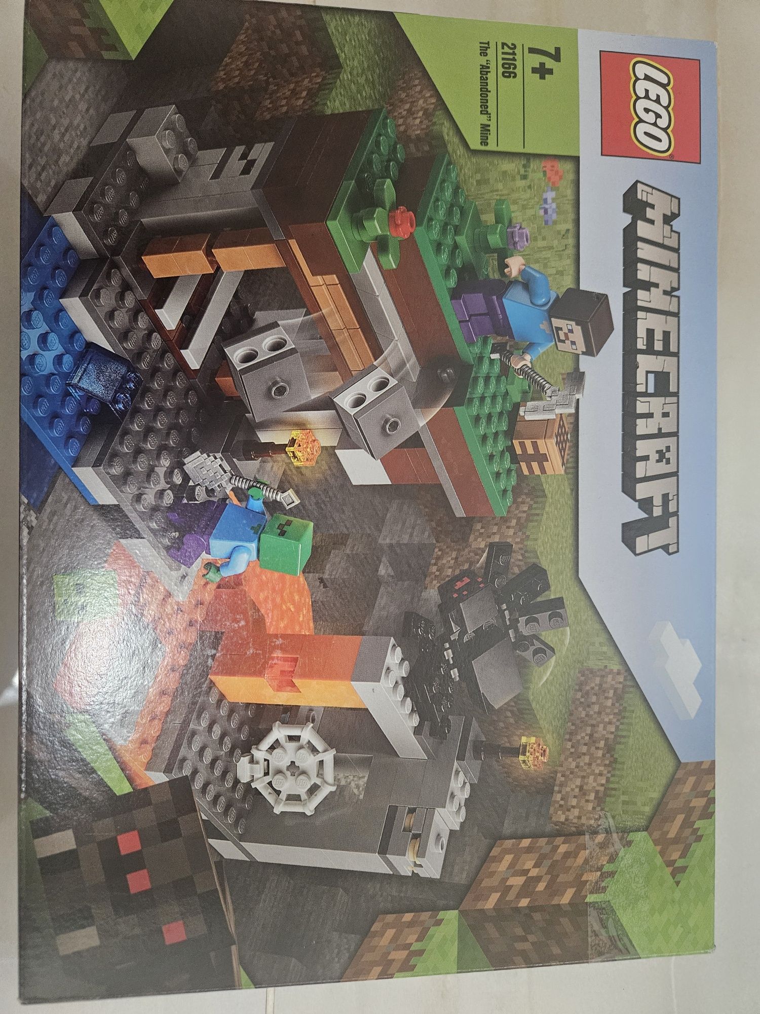 Конструктор LEGO Minecraft Покинута шахта (21166)