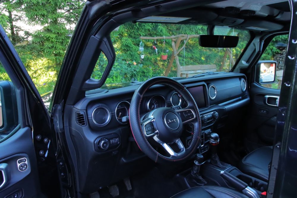 Jeep Wrangler JL 3.6 v6 manual