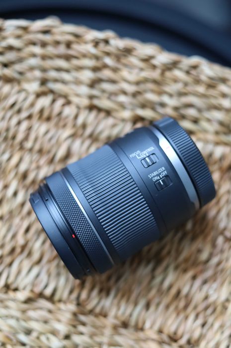 Продам об'єктив Canon RF 24-105 f 4.0-7.1 IS STM