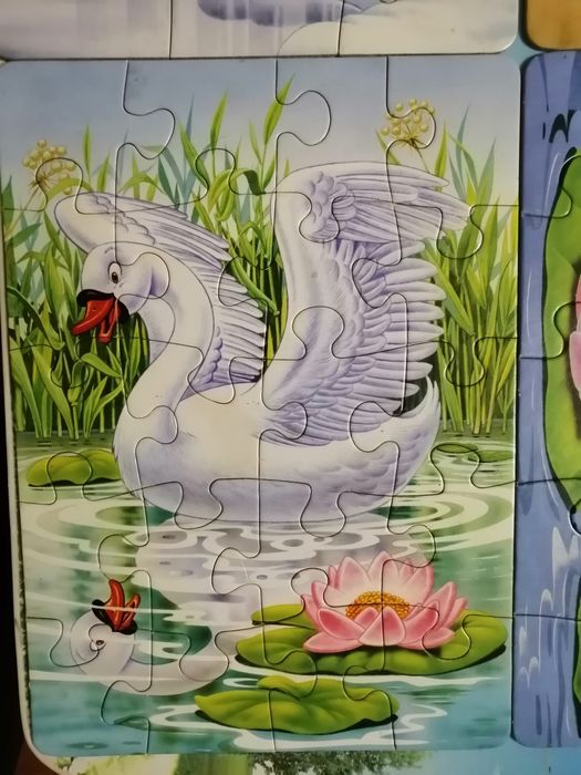 Пазли картонні для дітей.