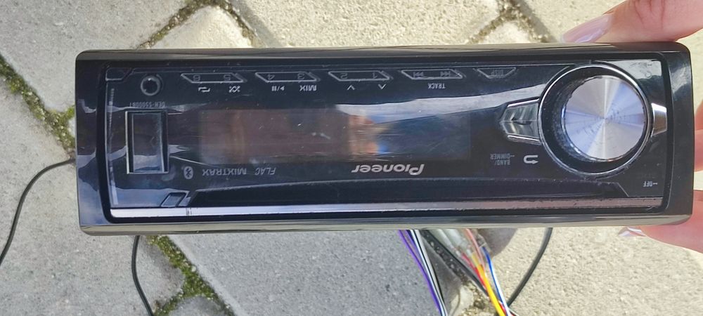 Radioodtwarzacz samochodowy Pioneer DEH-S5000BT