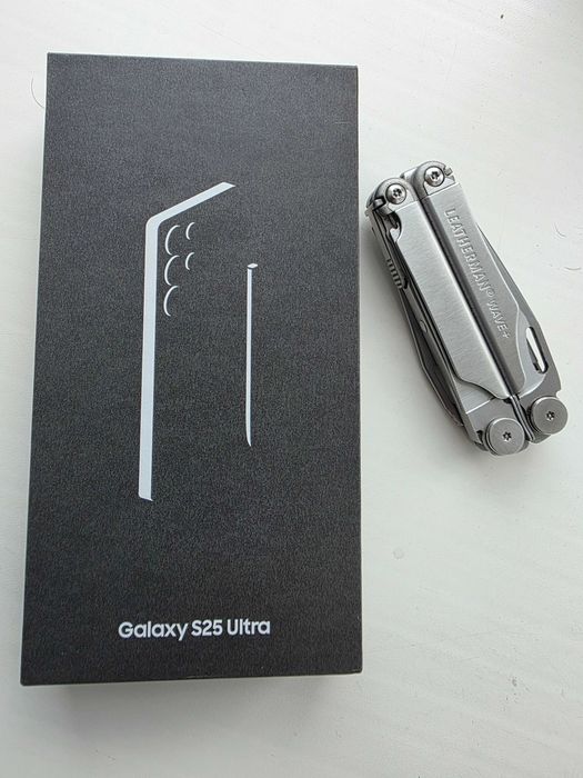 Смартфон Samsung S25 Ultra 12/256
