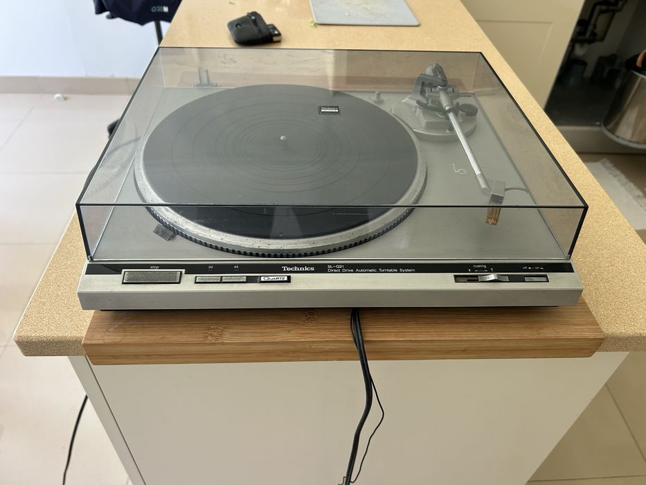 Gira Discos Technics SL - Q21