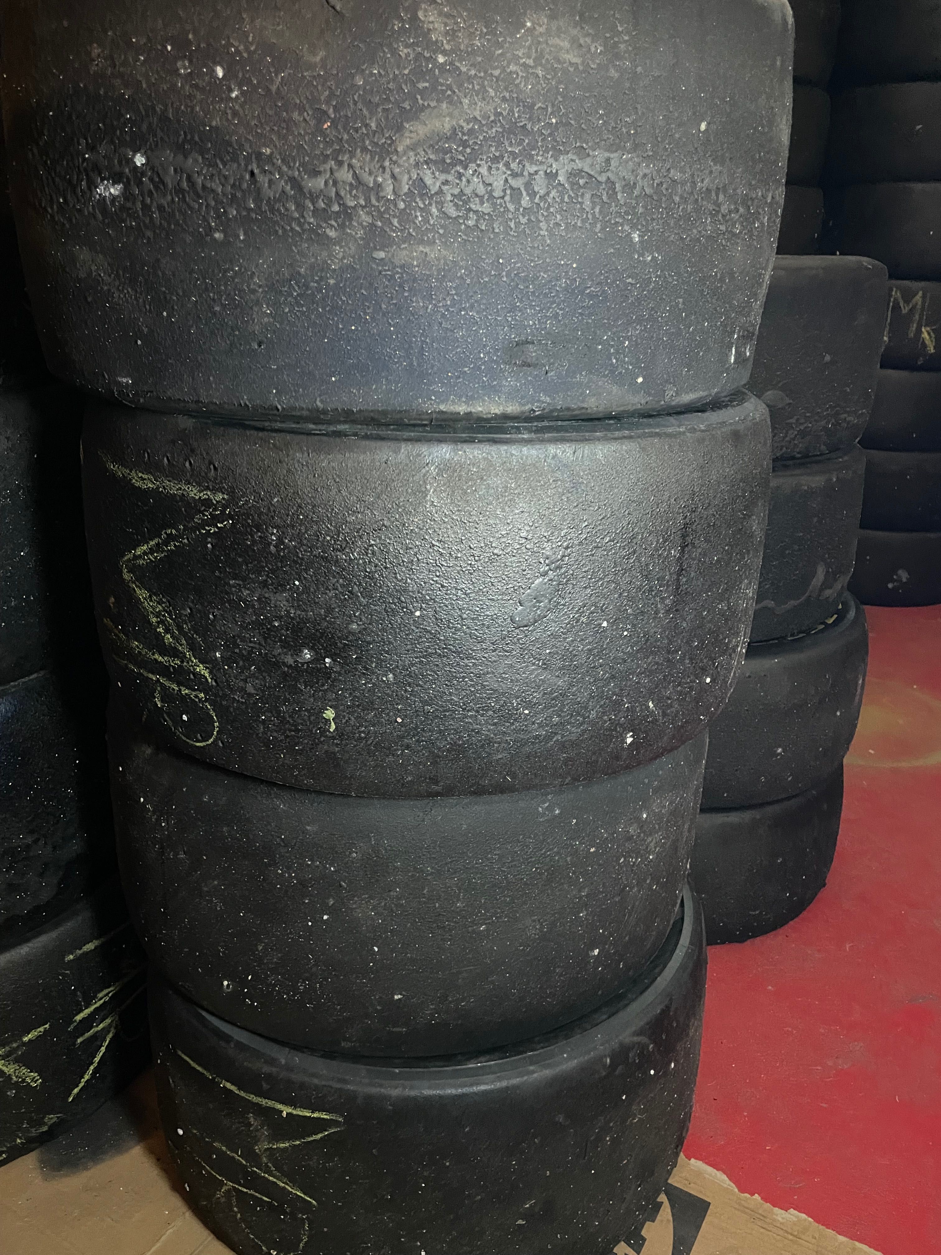 Opony slick Pirelli P Zero 200/540/13, 250/575/13