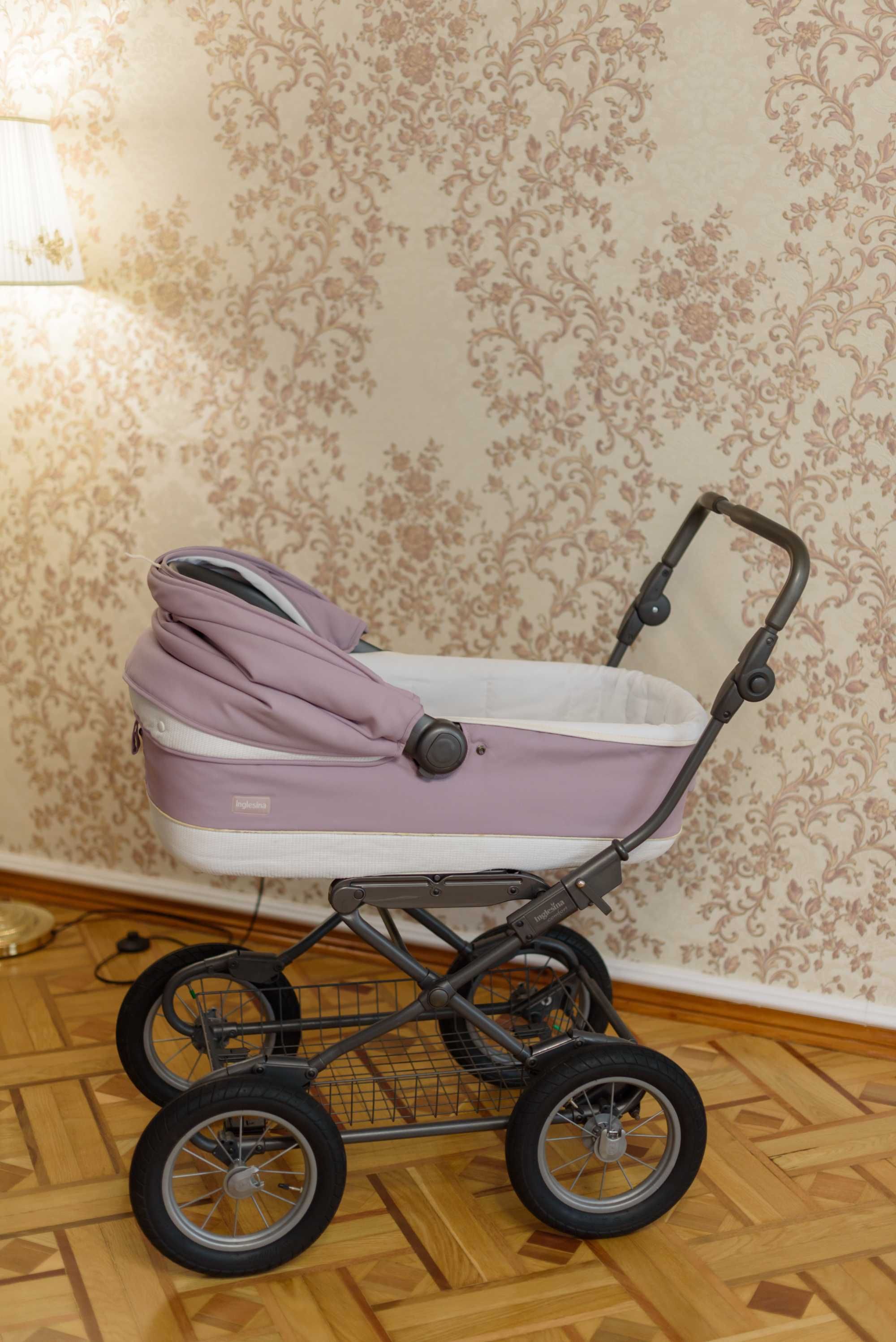 Коляска Inglesina SOFIA классическая (люлька + шасси)