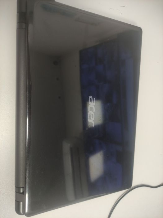 Laptop Acer Aspire V5-121 win 8, hdd 320gb, ram 2gb