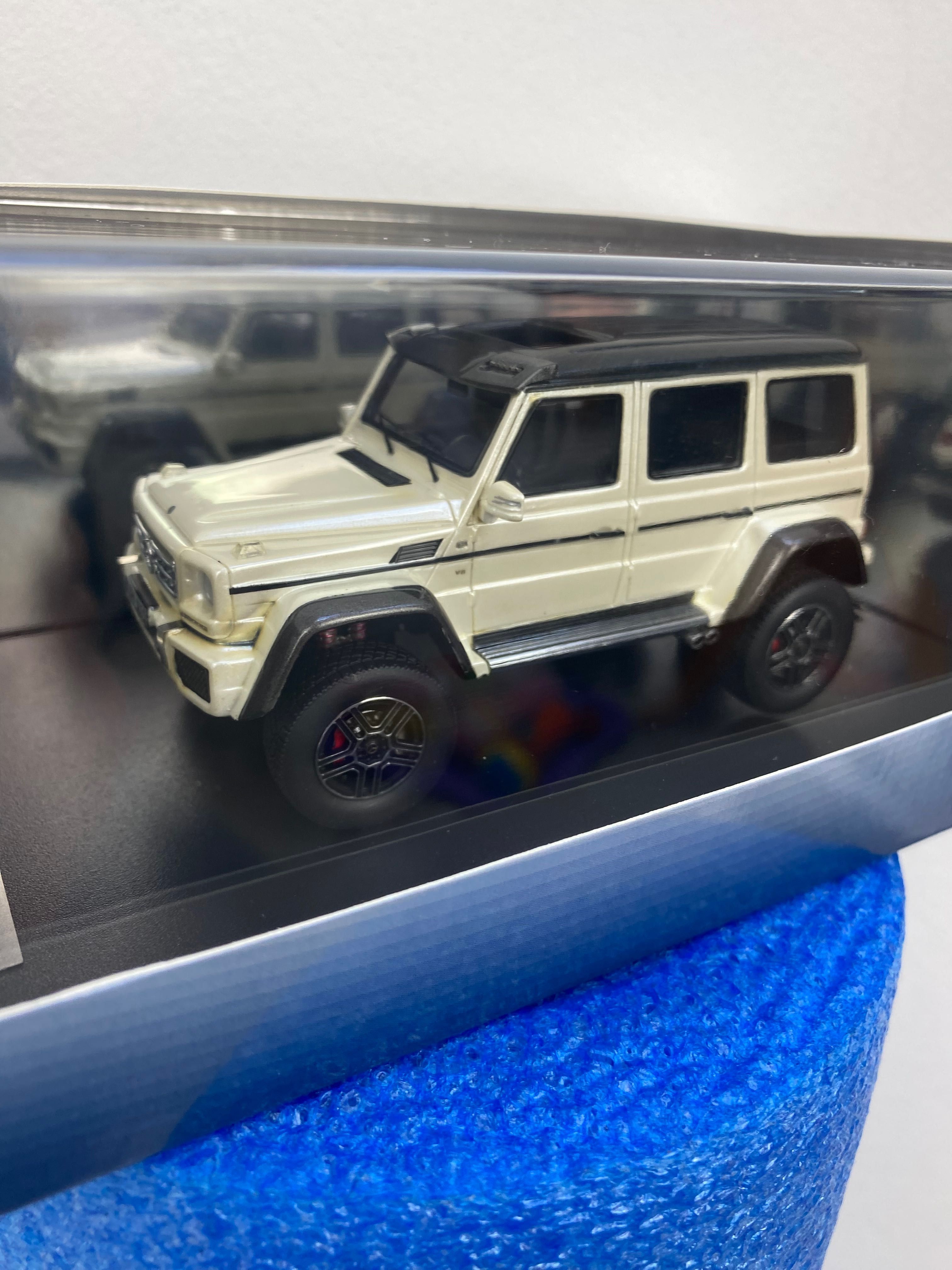 1:43 GLM Mercedes Benz G500 4x4