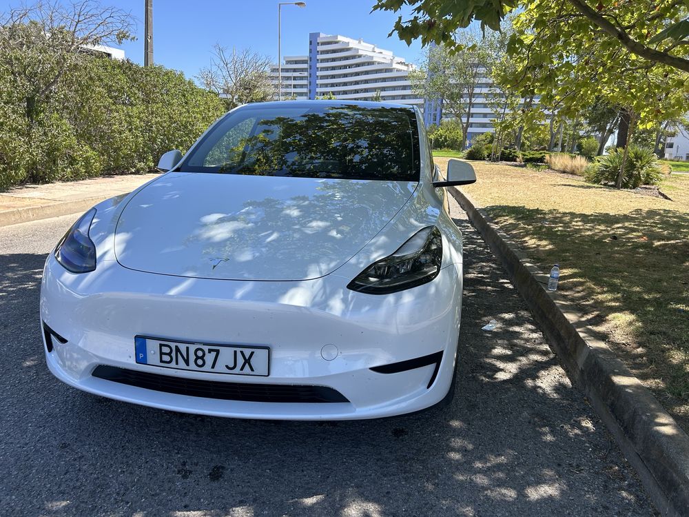 Vendo empresa TVDE com Tesla model Y pronto a funcionar