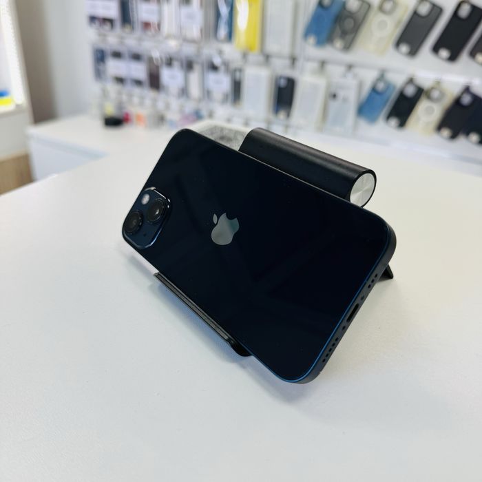 Вживаний оригінал iphone 13 128gb black 100% батарея