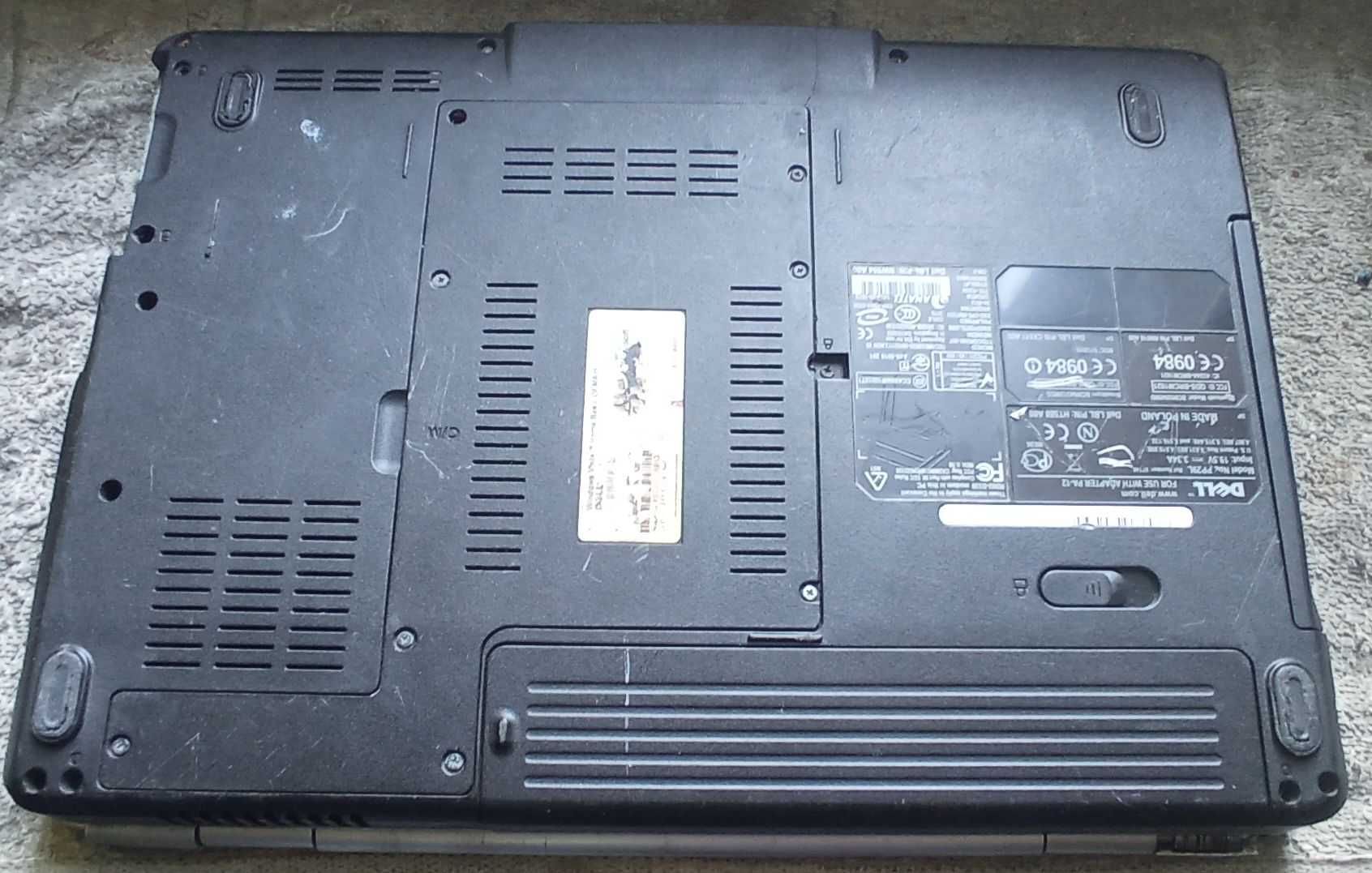 (17) laptop Dell Inspiron 1525