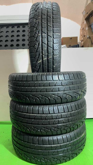 215/60/16 Pirelli Winter 210 SottoZero Serie II