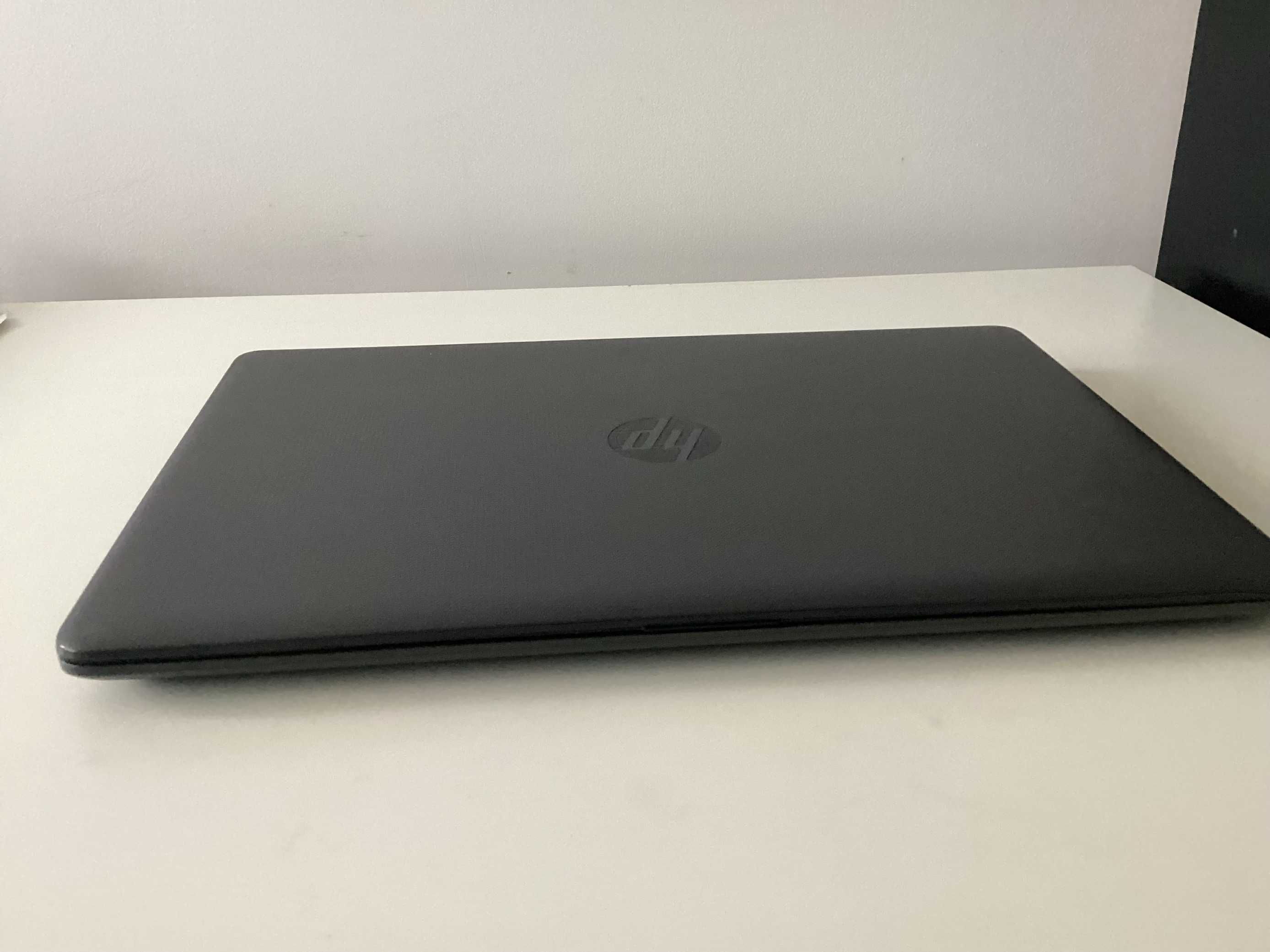 Hp 250 G6 15.6" Windows 10