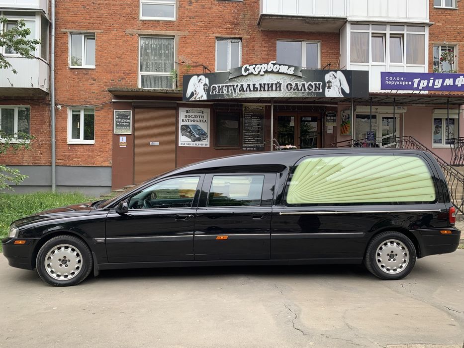 Надгробок гробівець обрамовки надогобие надмогильник оградки