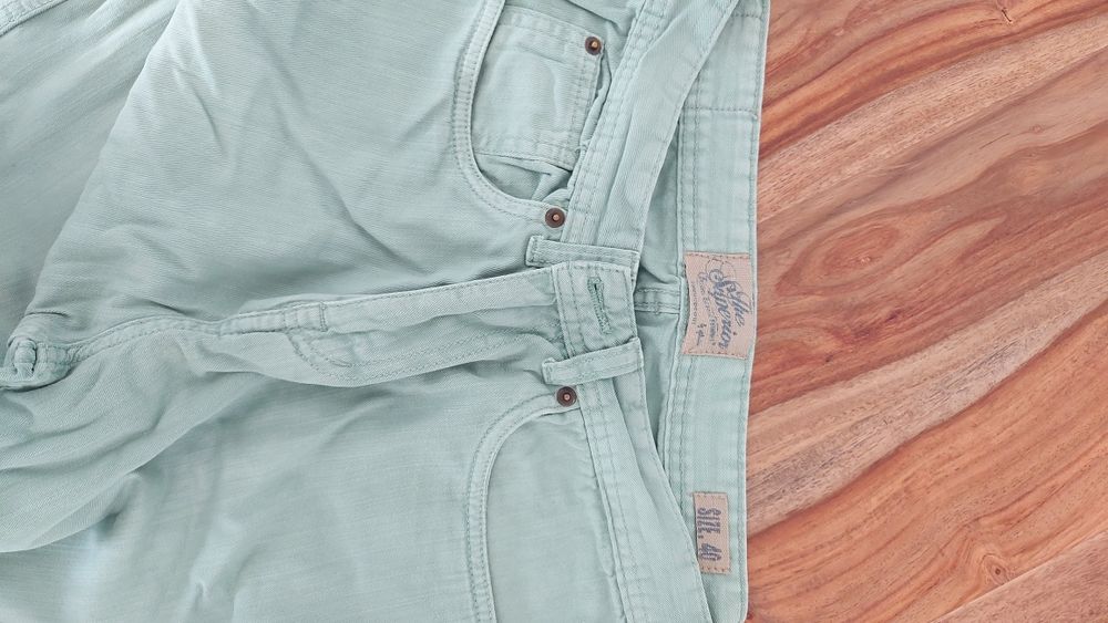 Calças de ganga verde sexo. Pull&Bear. Tamanho 40