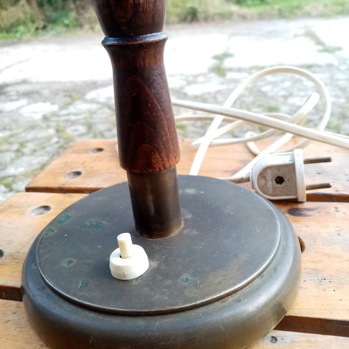 Antyk piękna i ciekawa lampa