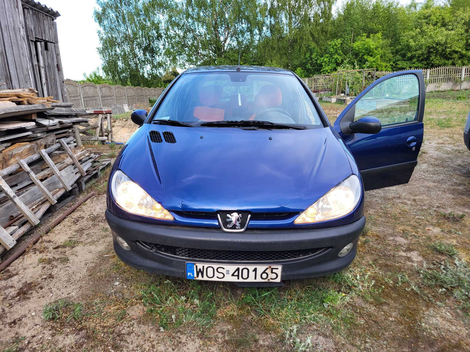 Sprzedam Peugeot 206 z 2004 roku