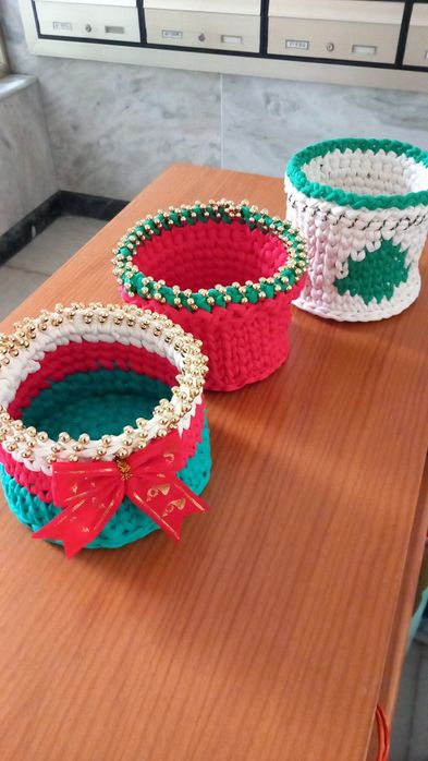 Cestos do trapilho em croche