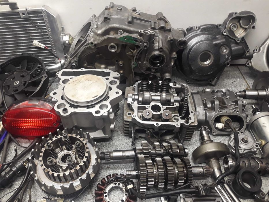 yamaha raptor 660 silnik kartery skrzynia wal pokrywa gaznik balans